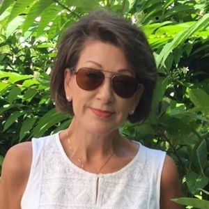 Meet your Posher, Deborah